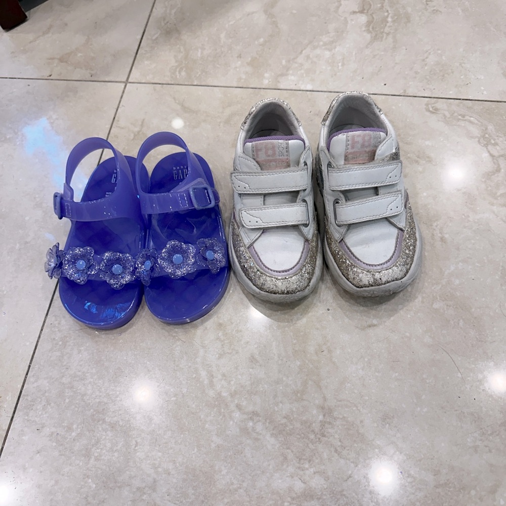 Toddler  girls shoe bundle, Falcotto sneakers and baby gap sandals size EU25